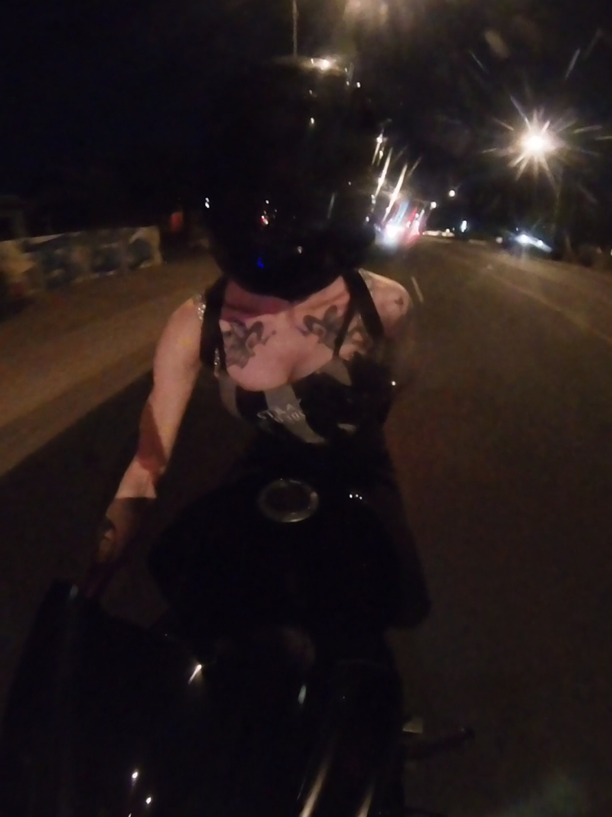 @Sabrina D. ๐๏ธ Biker