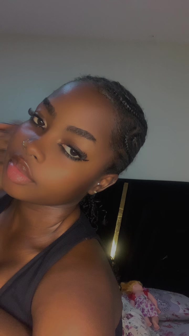 @Pretty Nicole Official🎼💫🎶🦋