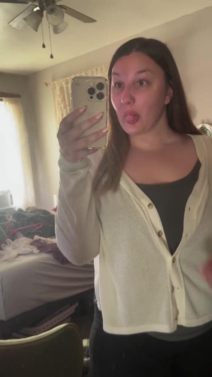@Curvy Courtney