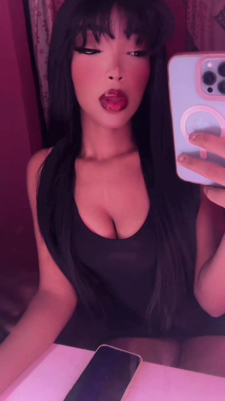 @Esther Castillo 🦇