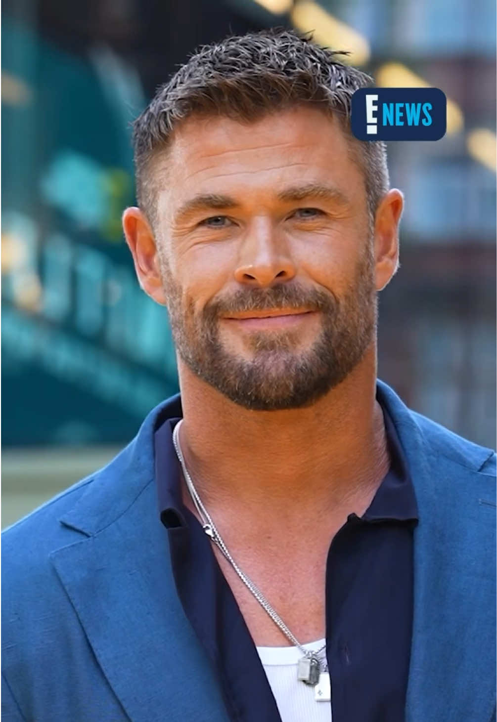 @E! News