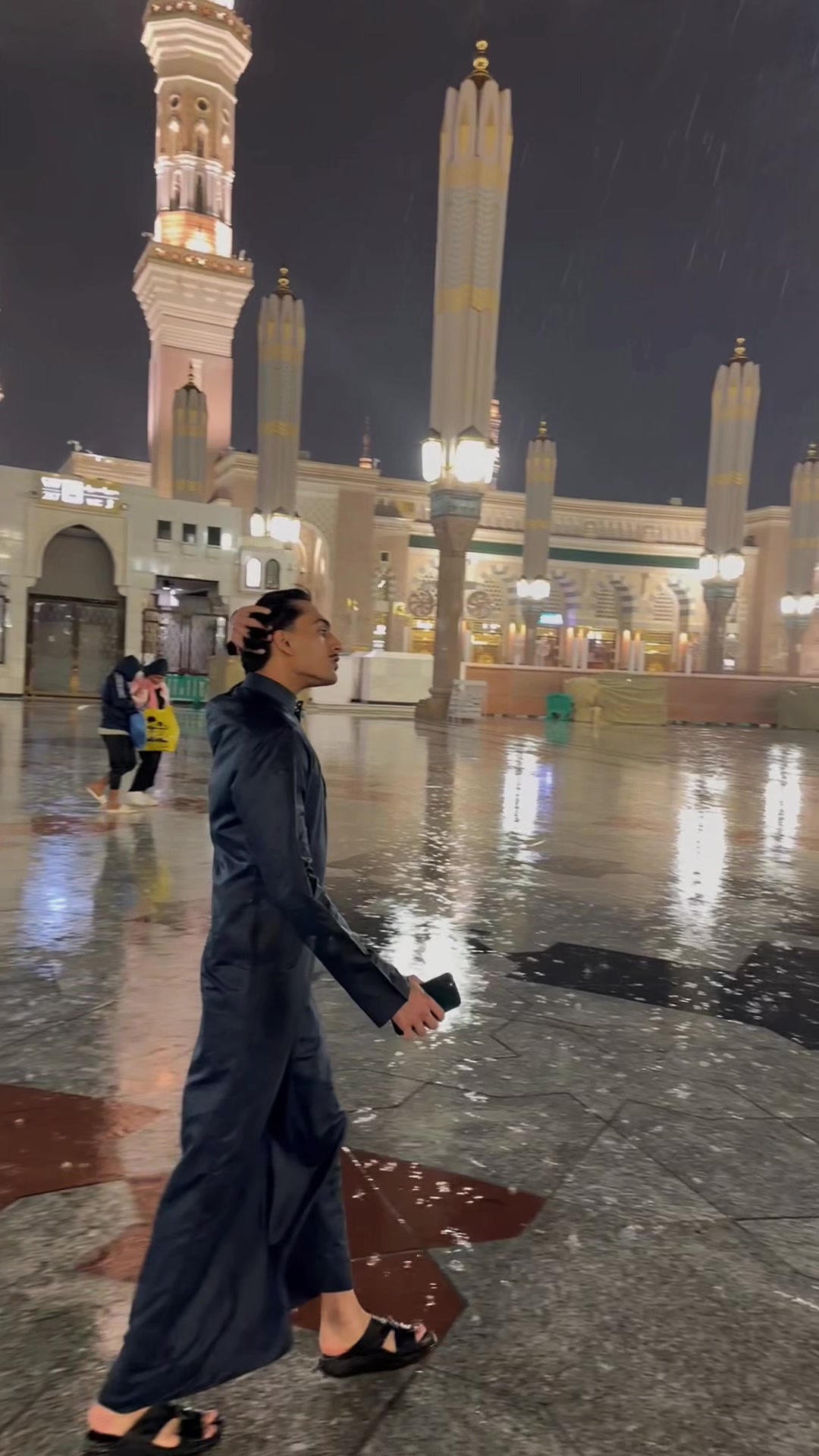 @zein 🇵🇰