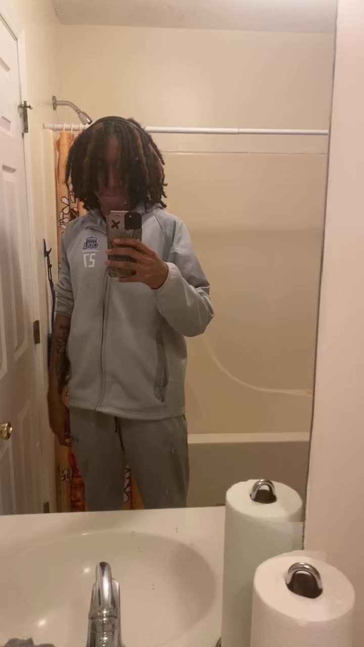 @⃟