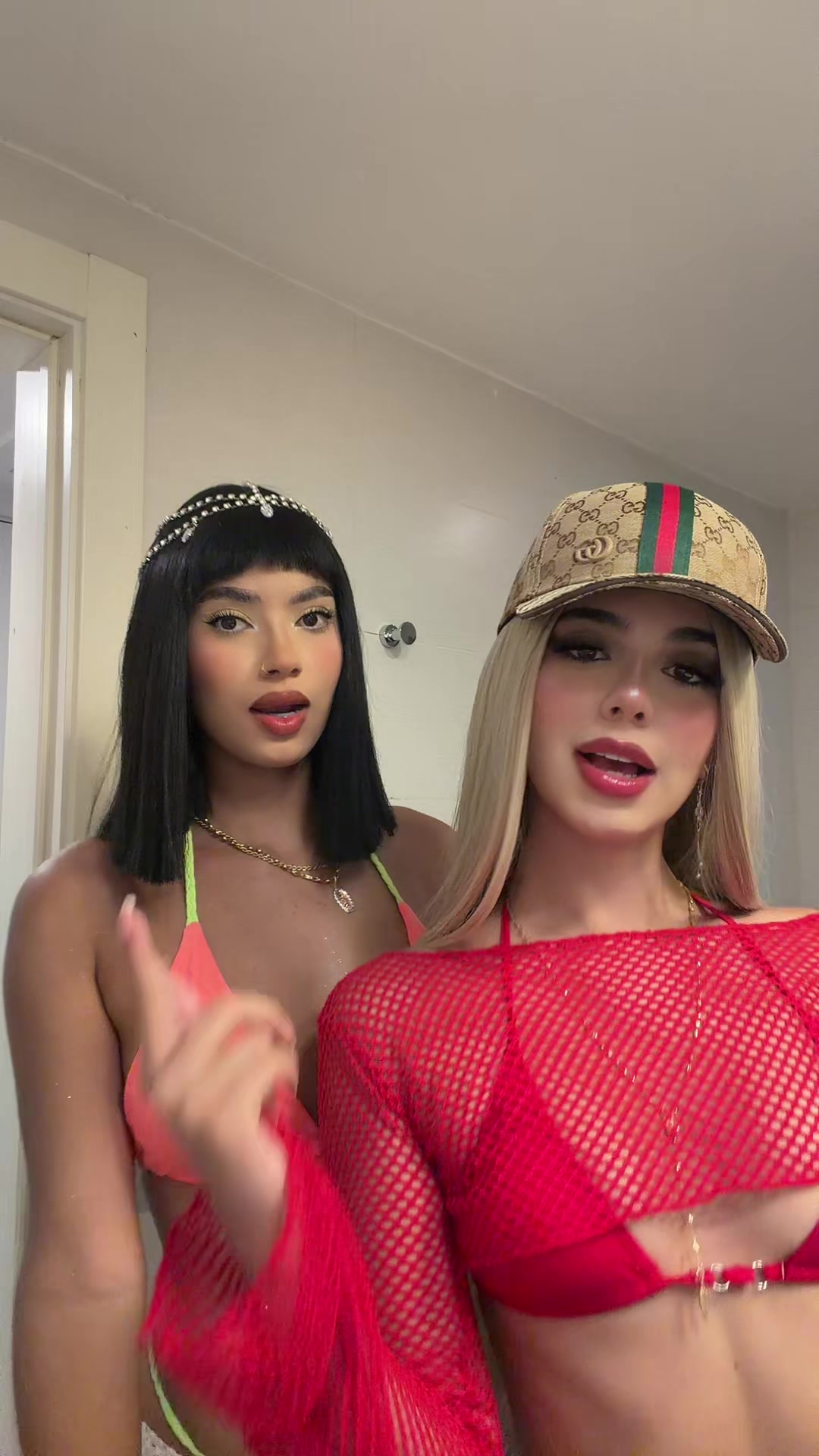 @valenmejia_oficial