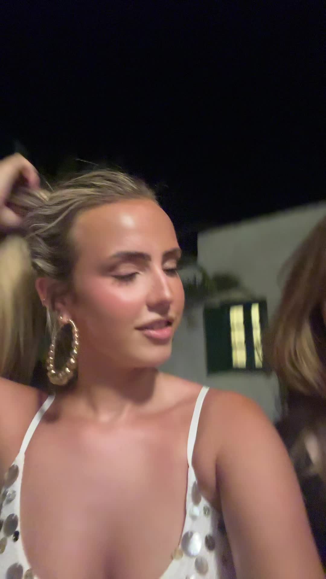 @lou sara