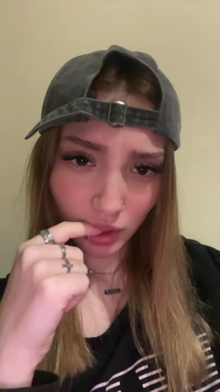 @anni <3