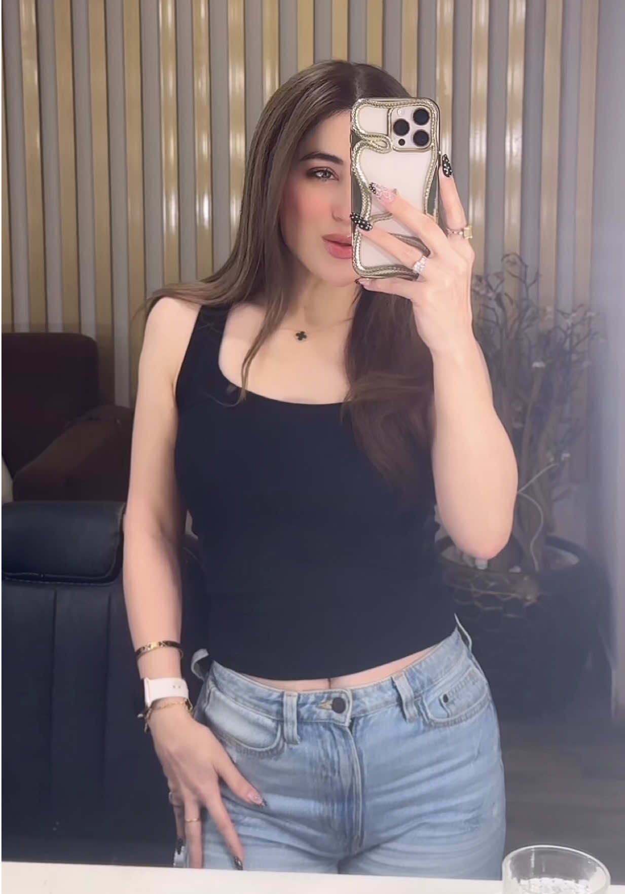 @ZOyaa KHan
