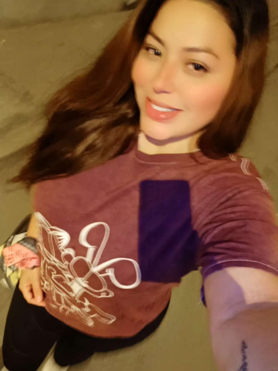 @ANILU🥰