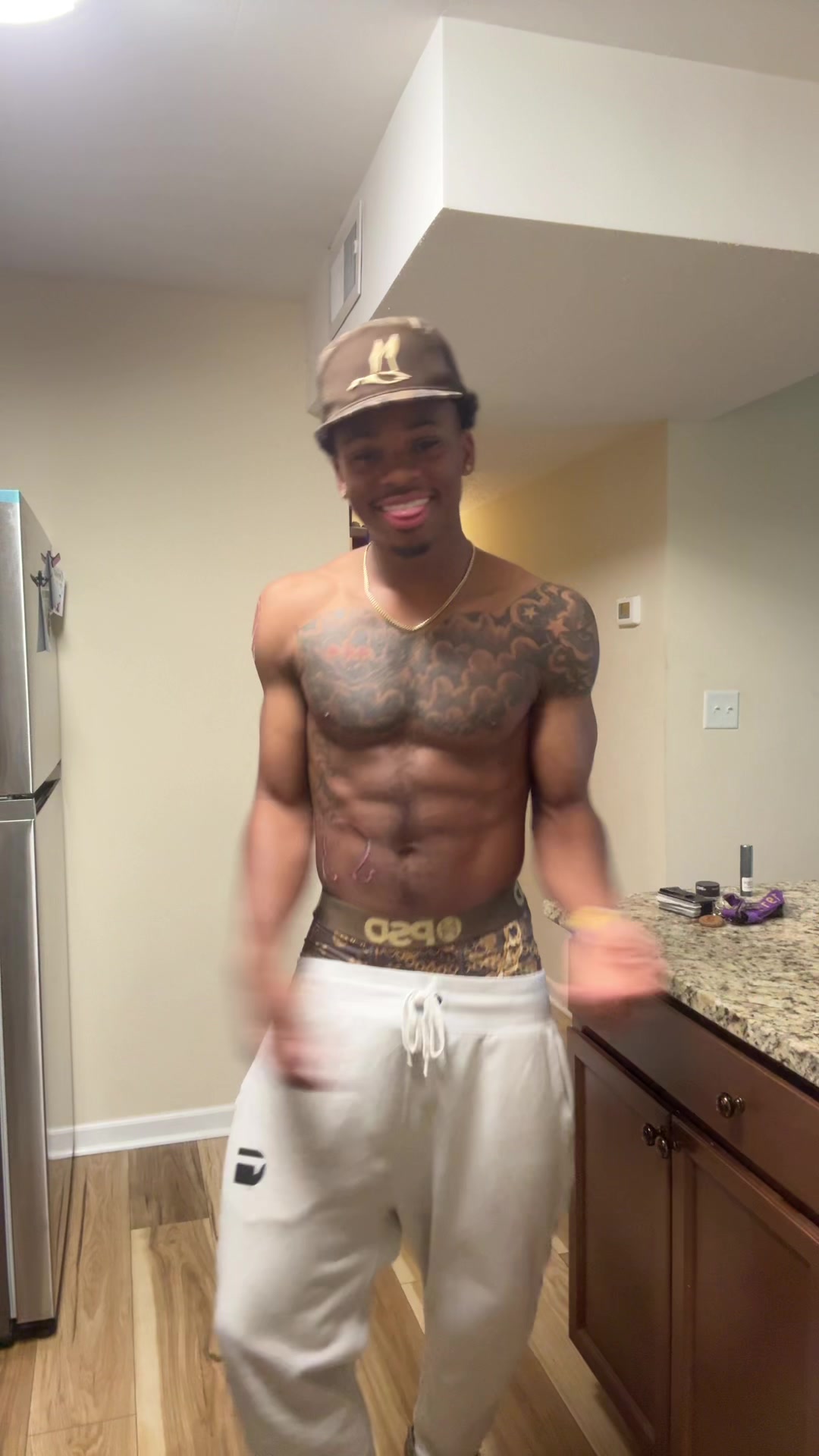 @dmoneydame