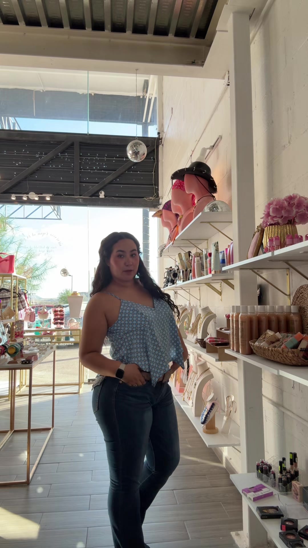 @AlexandraDeLuna_