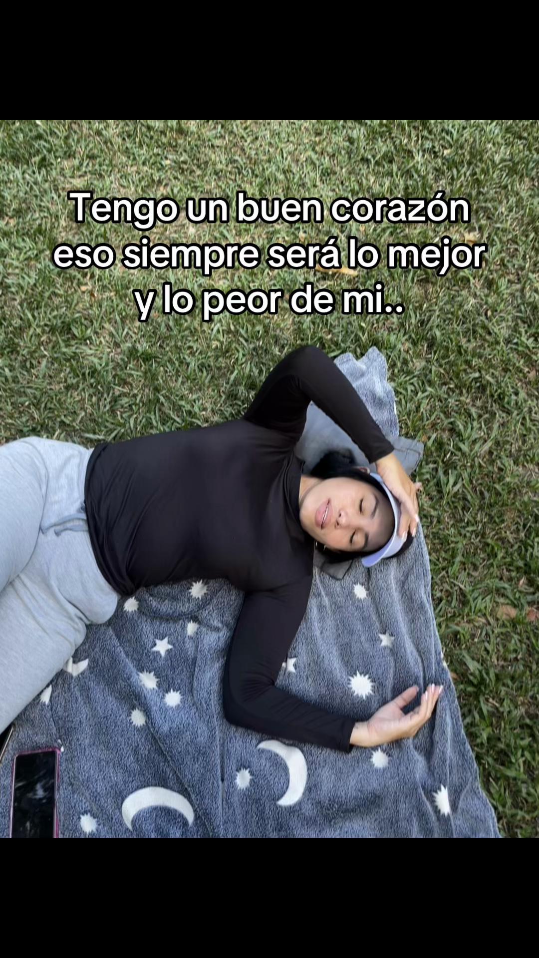 @🦦