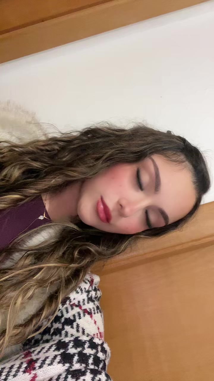@laura_zimpek