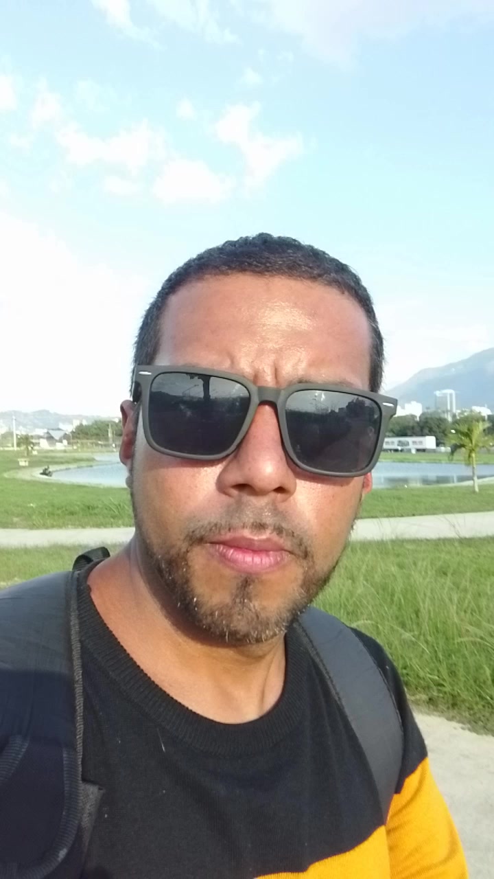 @GoyoTops