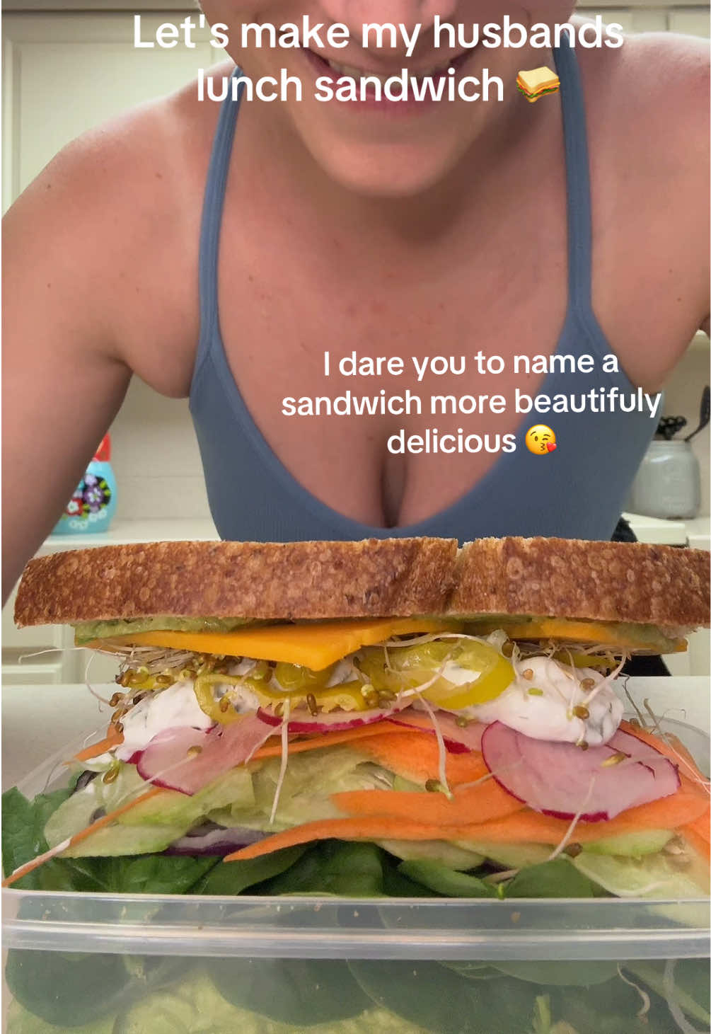 @Holly Ann'wich 🥪