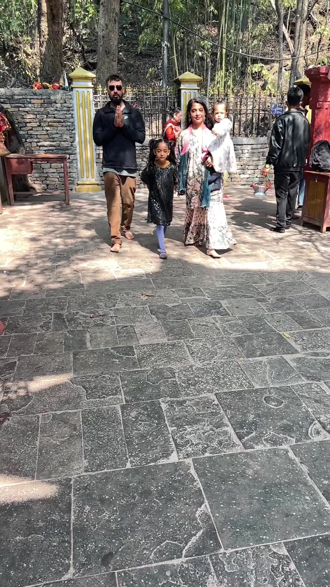 @Suneee
