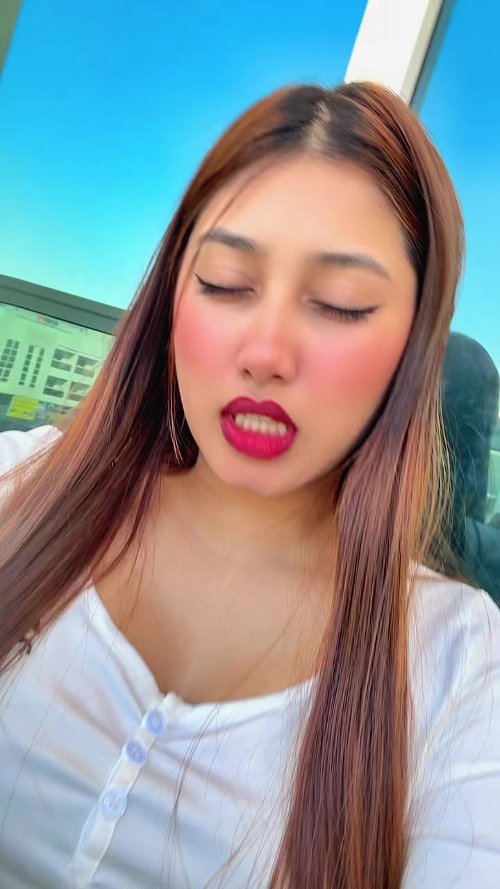 @🐰