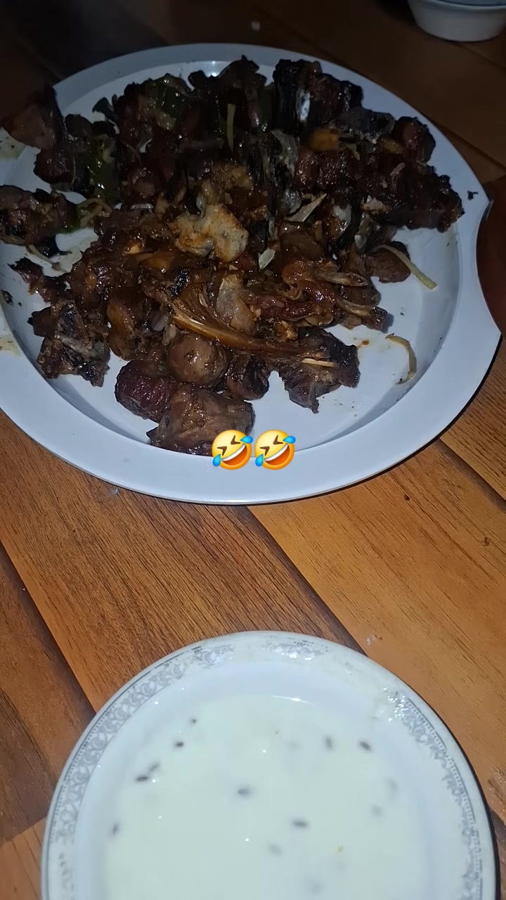 @🙊🍬حُسن پرست