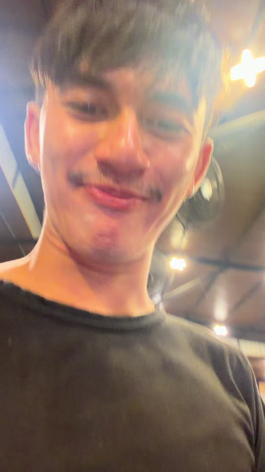 @โจนัสลูกป้าเอียด