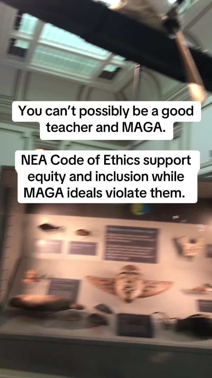 @Leftleaningqueen