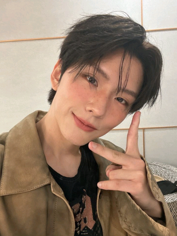 @𝐄'ᵐˣ ☽̶☾¹²⁷🍒⋈⁷🌙