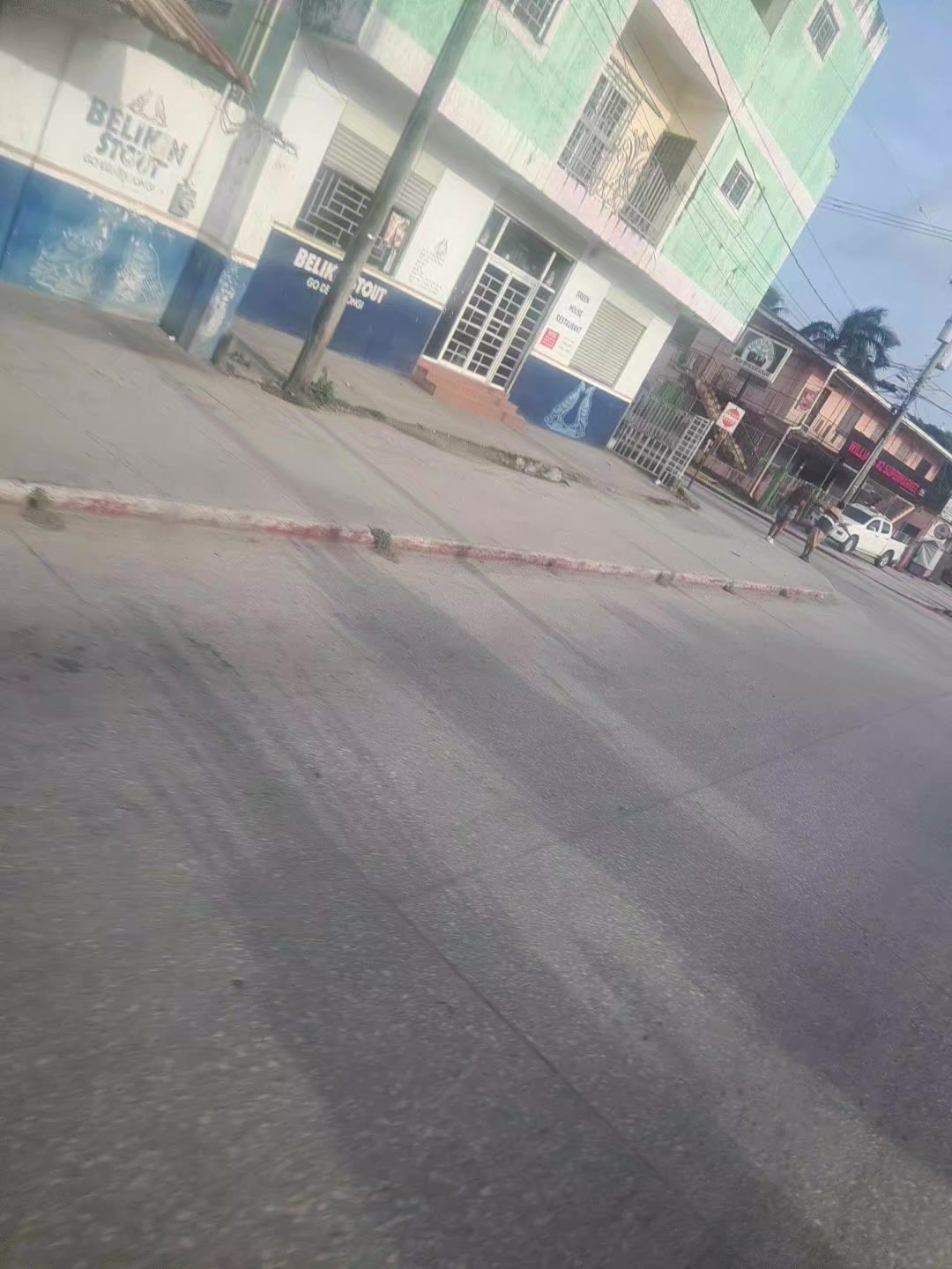 @d.beast.ofbelize
