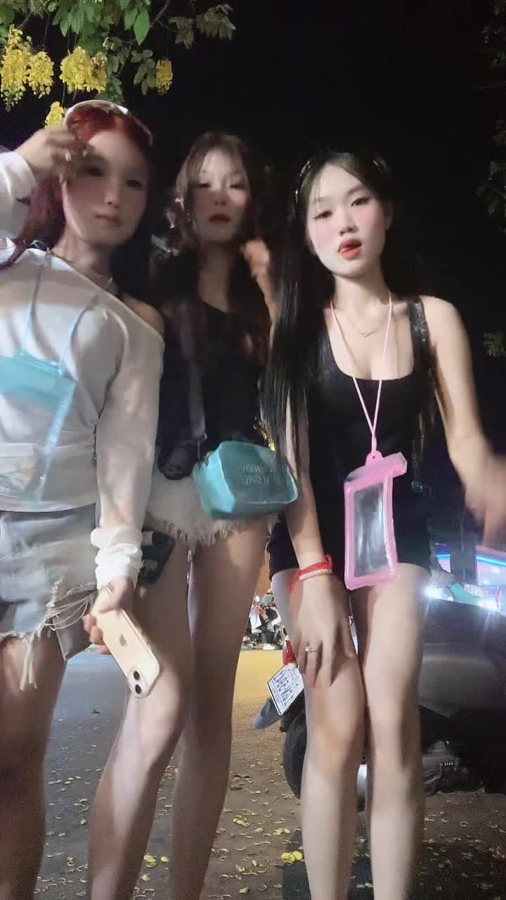 @Lynaa