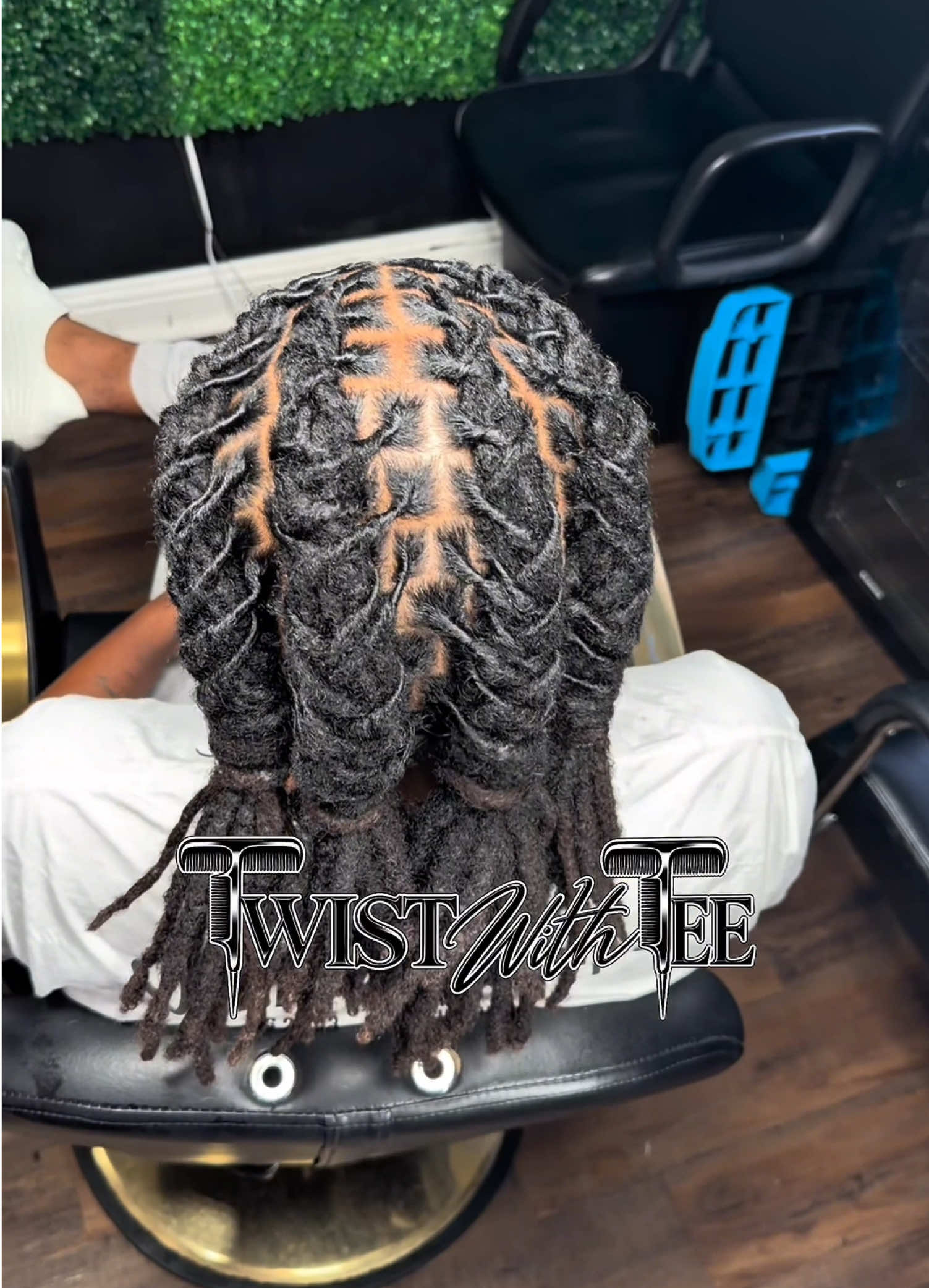 @Twist With Tee