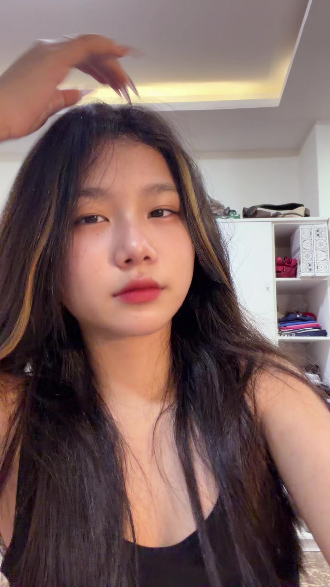 @Phyo-:/;”