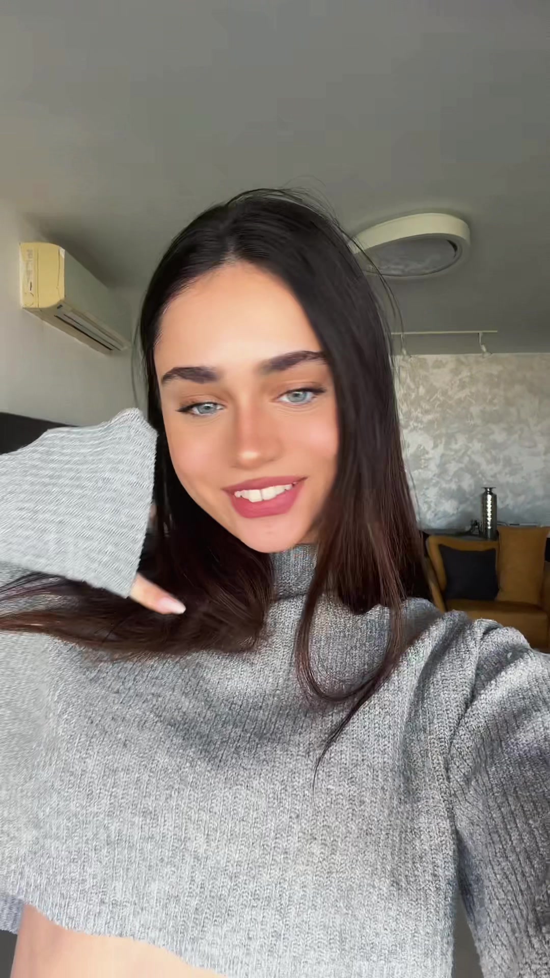 @AGAM🦋
