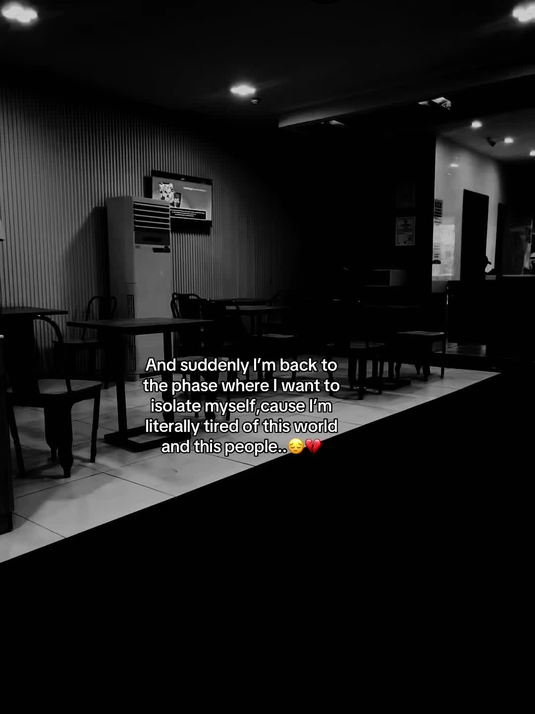 @BROKEN SOUL💔🥀.