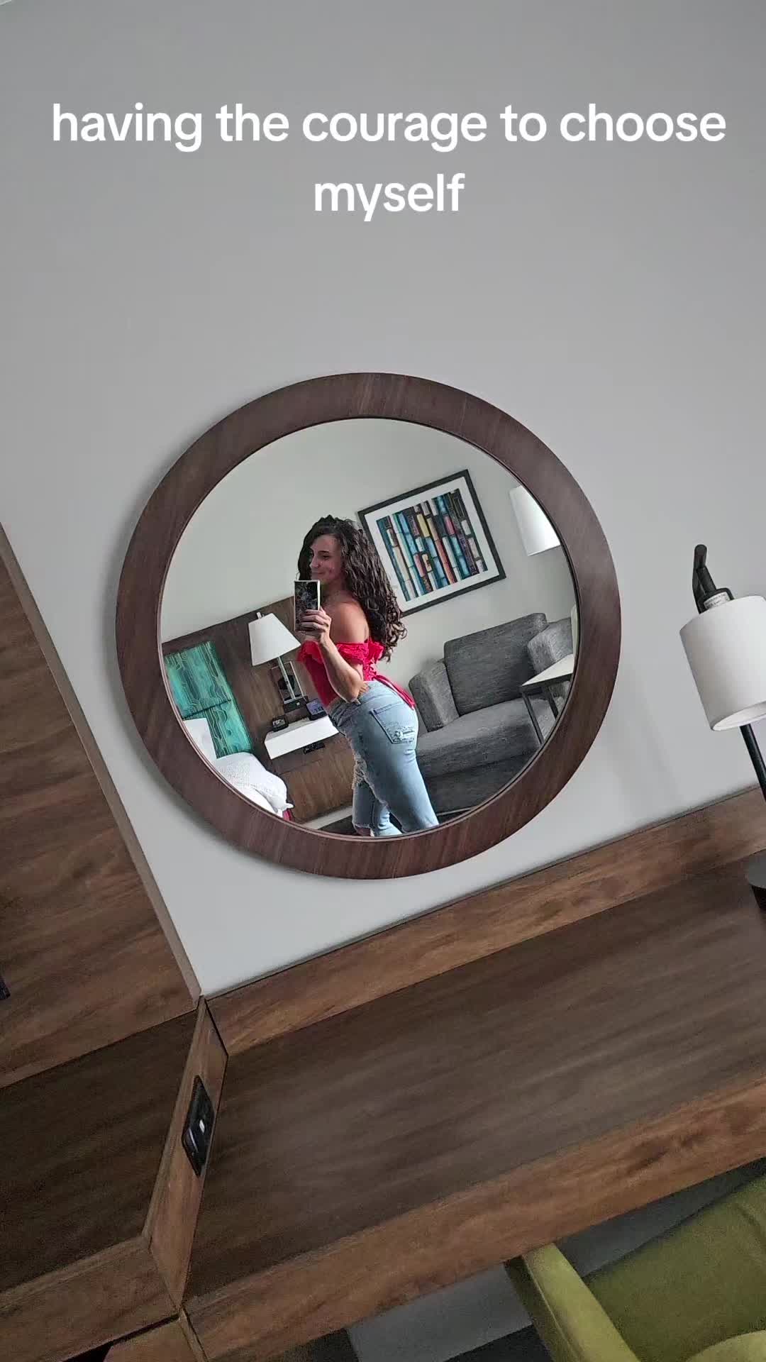 @Quirkyrn85.9®