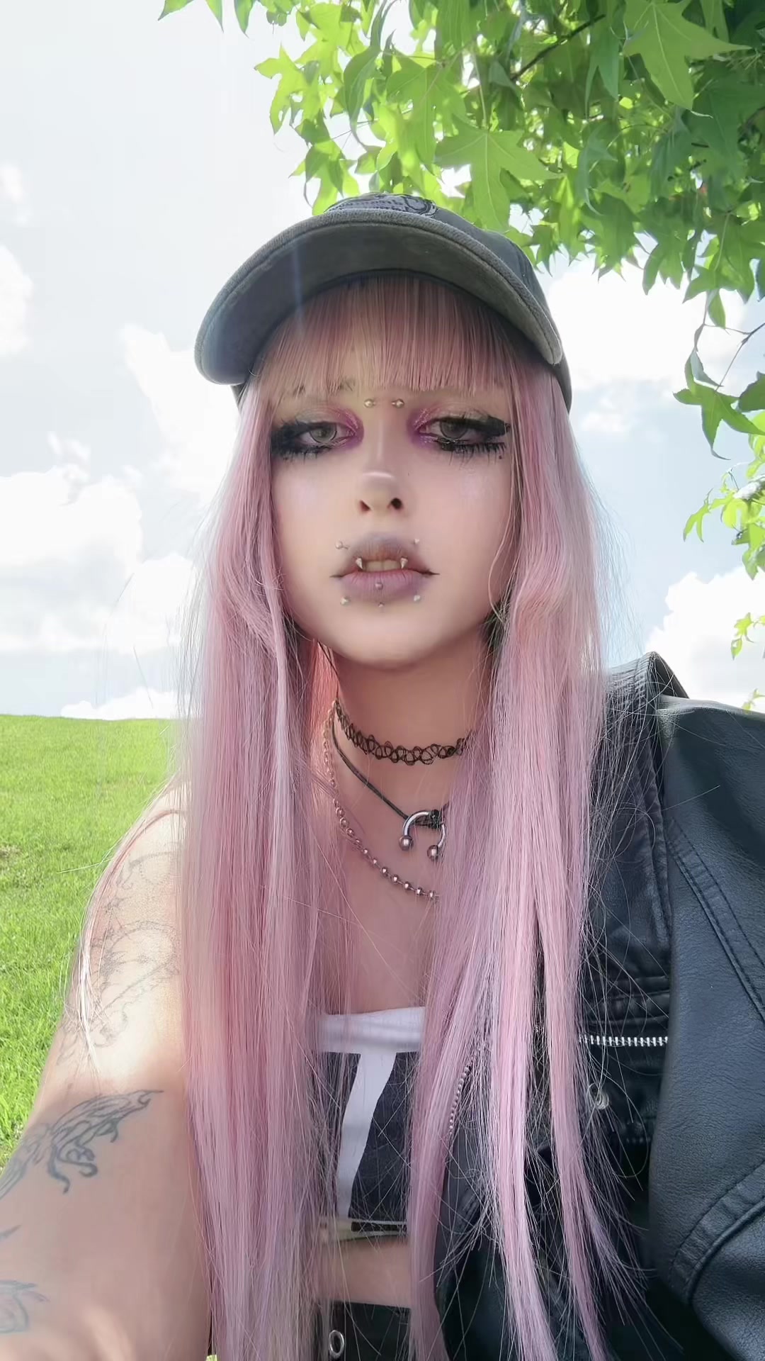 @r0nroneos 🐾