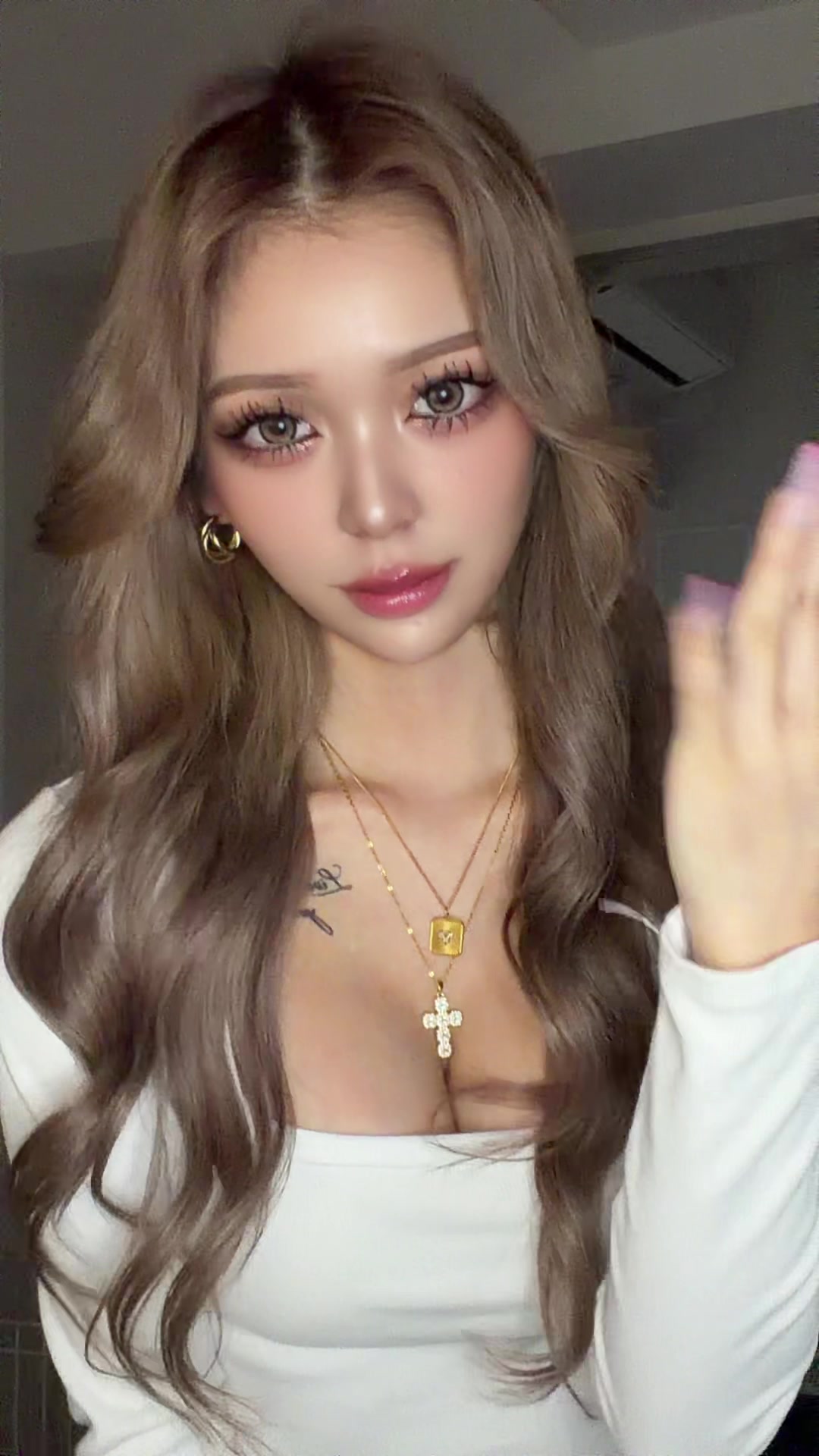 @マユ