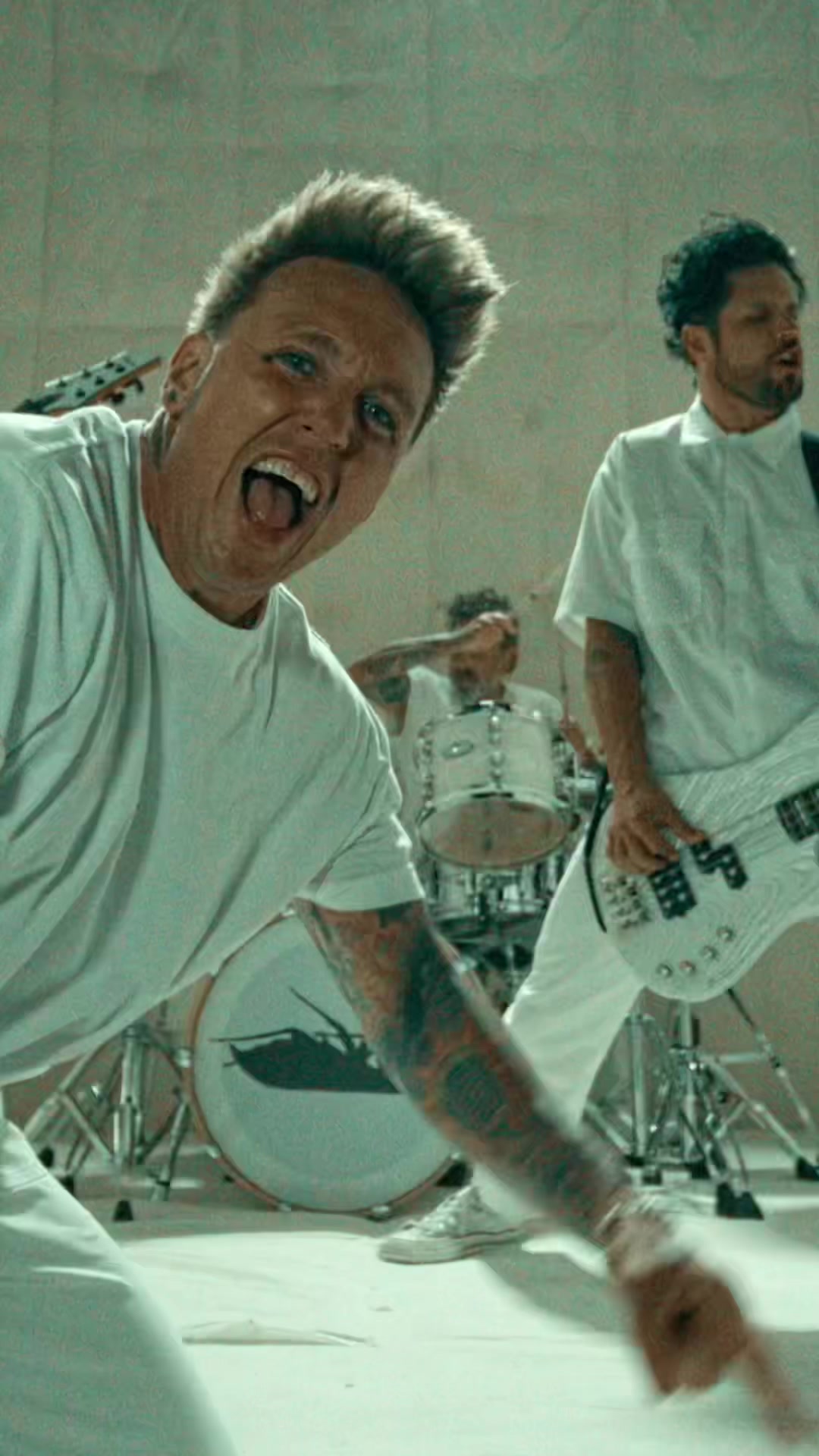 @Papa Roach