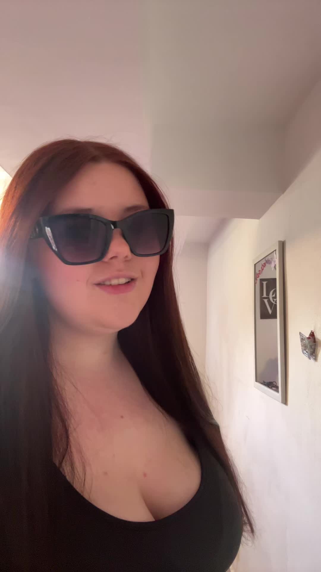 @𝕷𝕬𝖀𝕽𝕬 <3