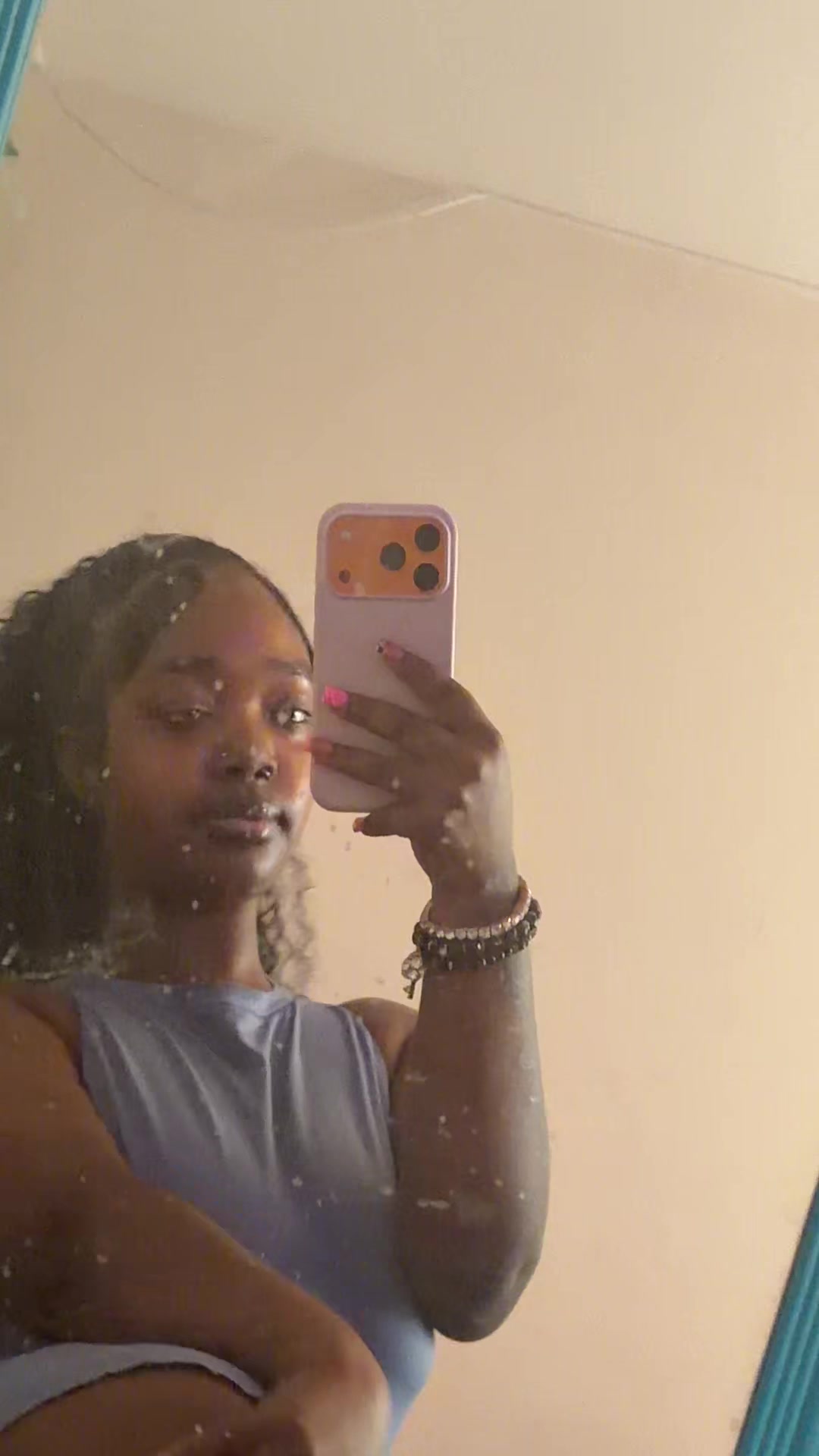 @lovelynii_