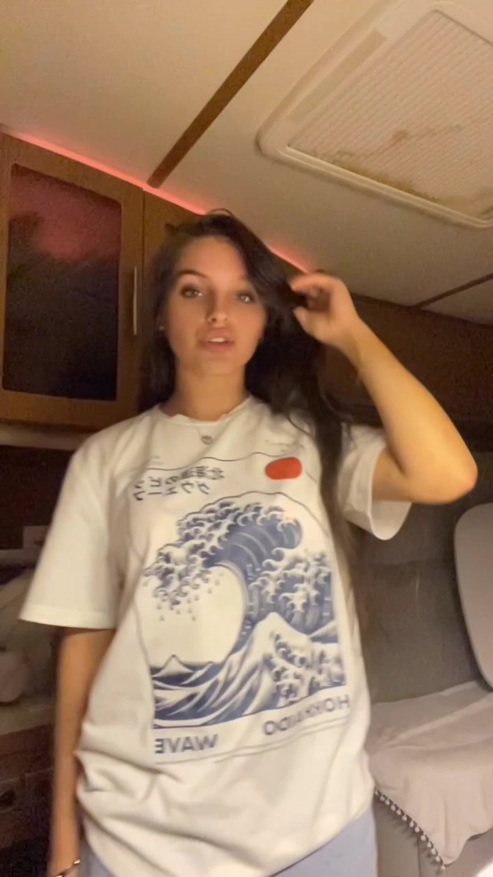 @𝒩𝒶𝑜𝓂𝒾𝑒 𝓌𝒾𝓃𝓉𝑒𝓇𝓈𝓉