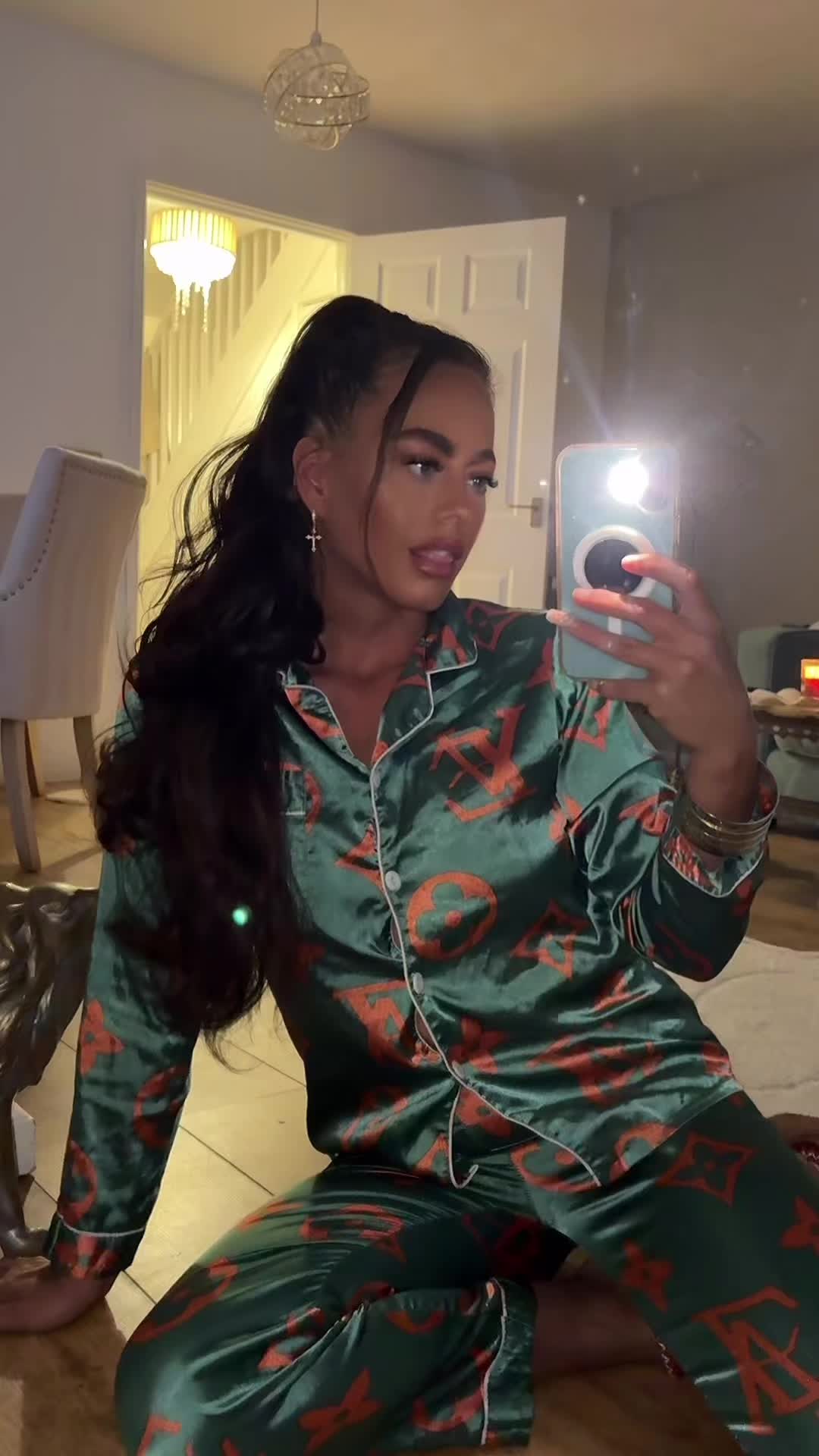 @lacesmith.x