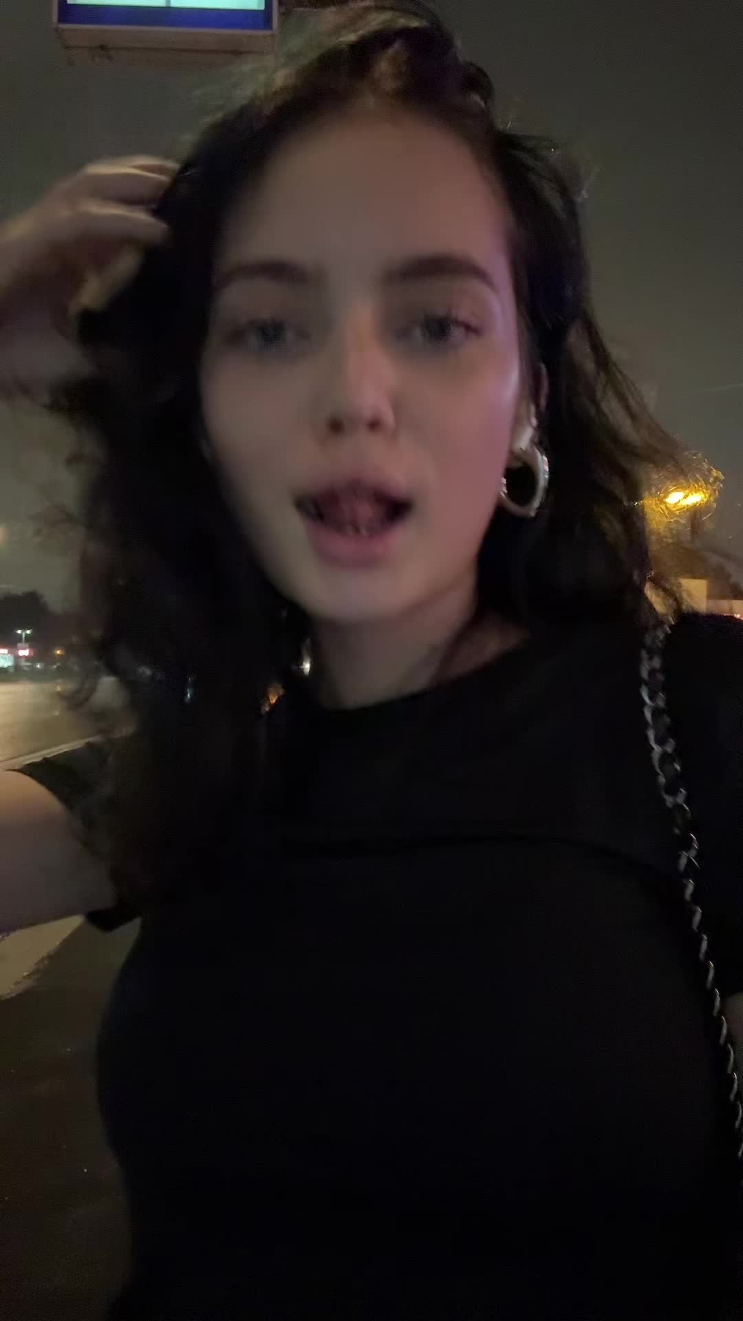 @OYYEEVA