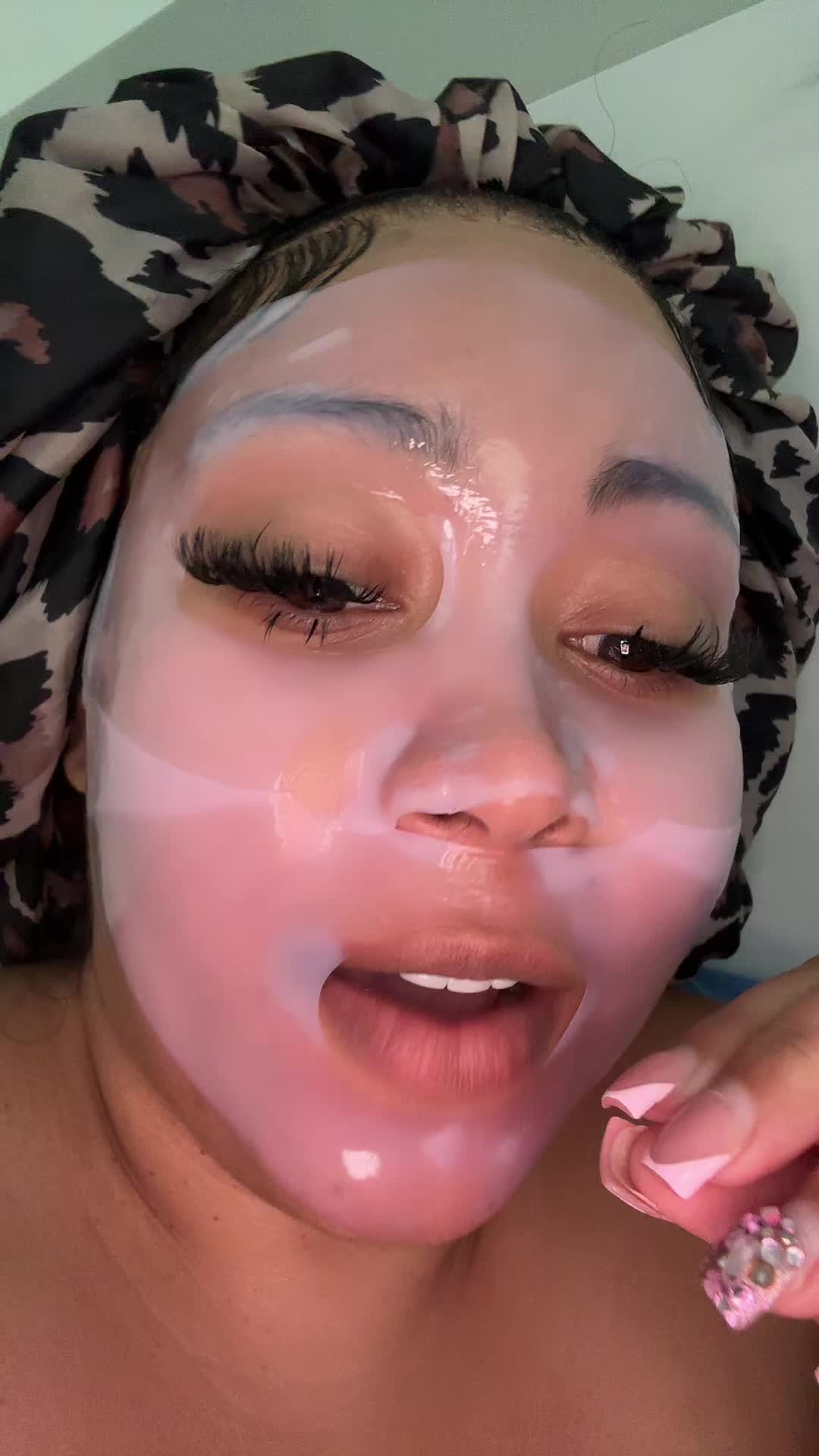 @YourAuntieMoe