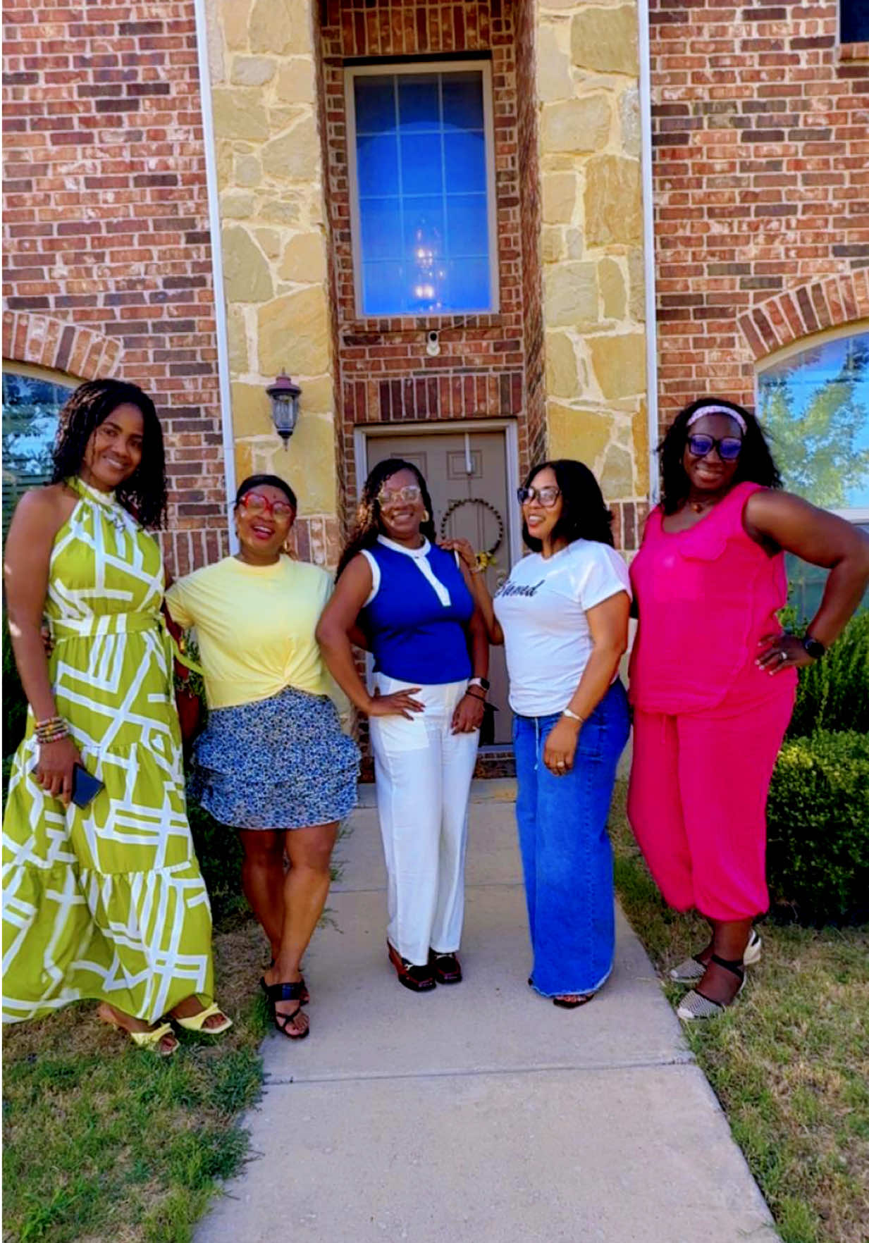 @ahwenepawomendallas