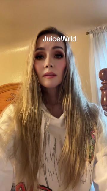 @Loreel99