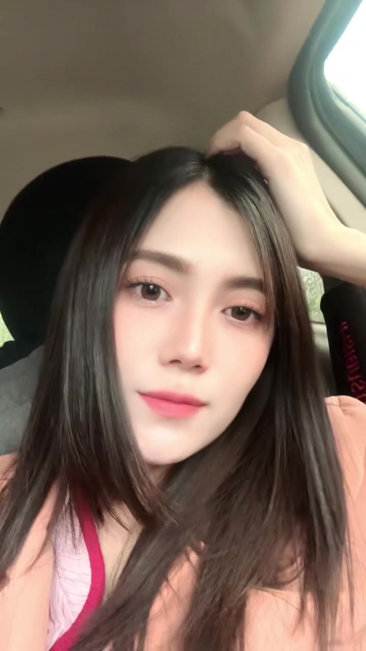 @AnnyMintra🤍