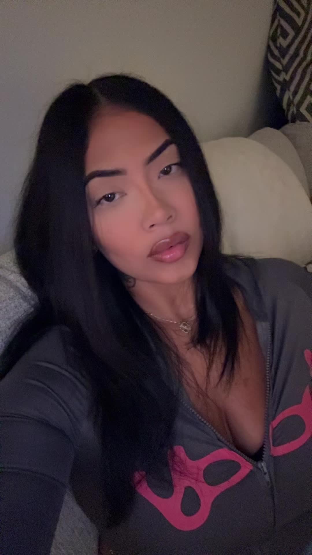 @Cocoahon3y