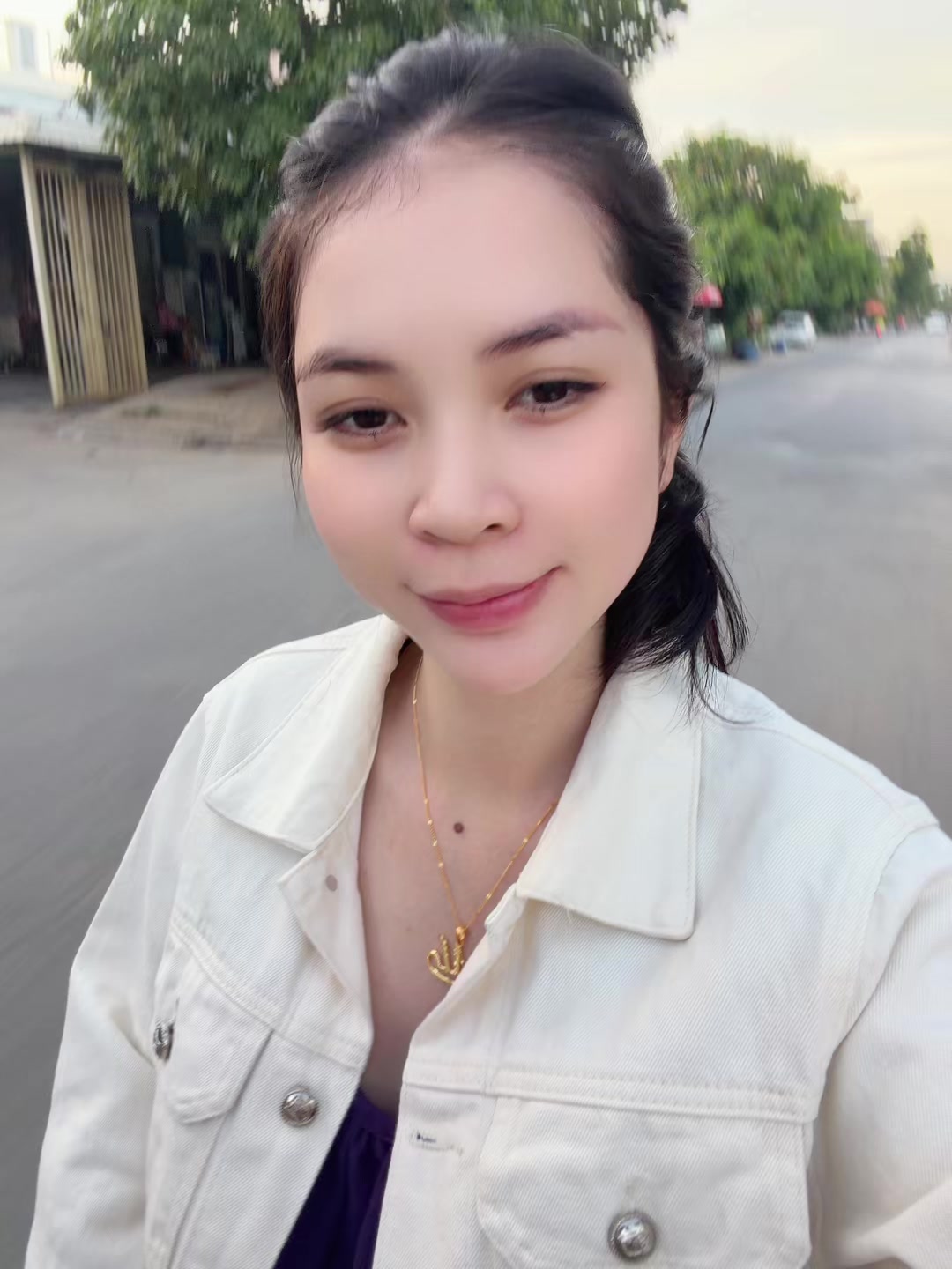 @ម្លិះ-Malish