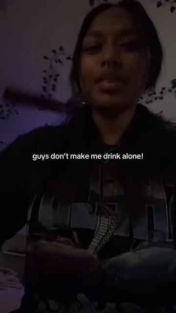 @SkylarRae🎀