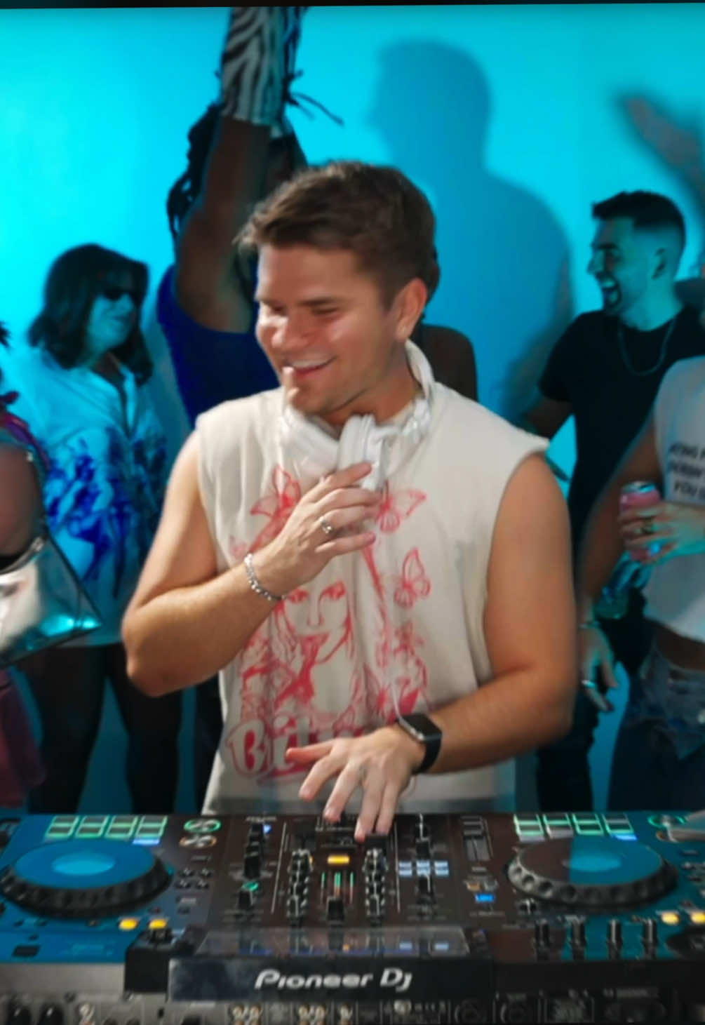 @Adamusic