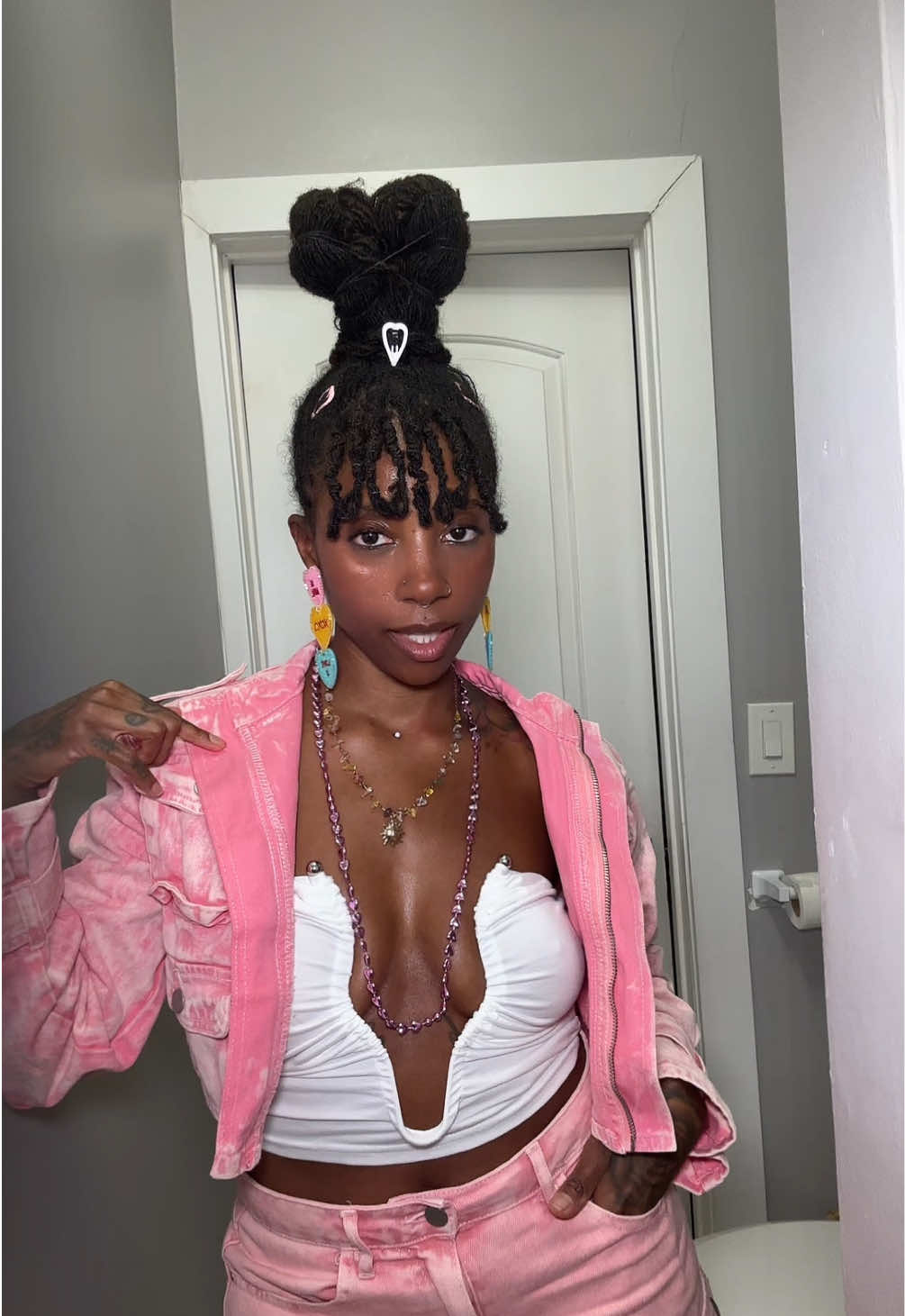 @Monique | World Traveler