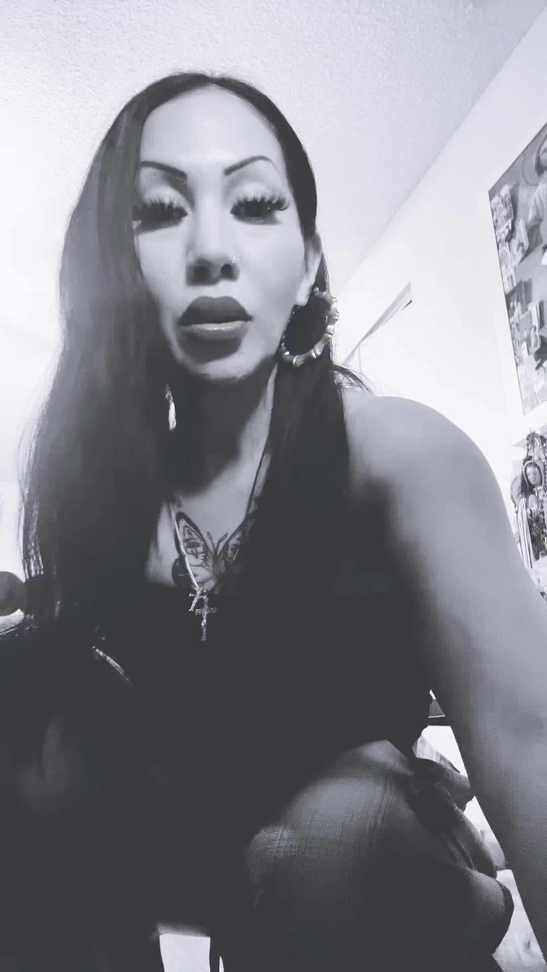 @Roxana🤎Banana aka Foxy💋Roxy