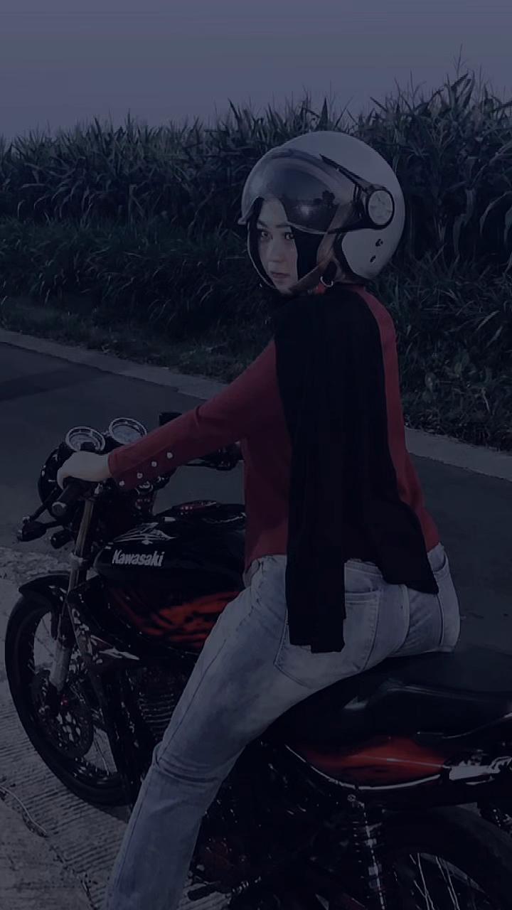 @nadiraainunnisaa